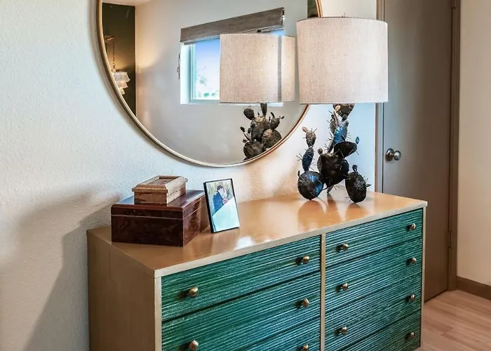 Holiday home Glamorous Renovated Desert Oasis Heated Pool Tub Scottsdale